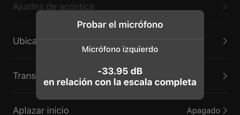 La ventana Probar micrófono muestra una lectura del nivel en decibelios (dB) de cada micrófono instalado.